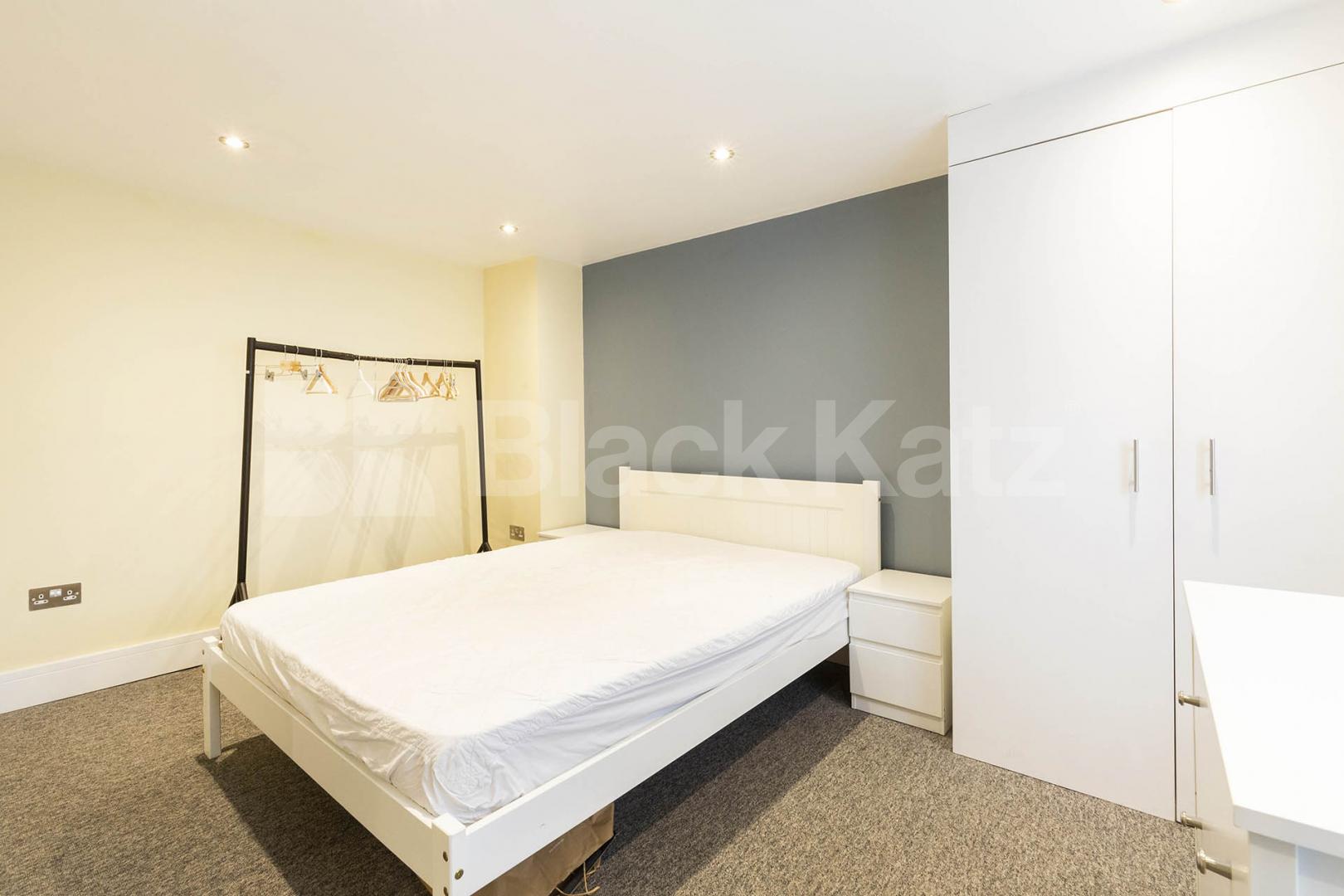 Modern Apartment Cadogan Gardens, Chelsea